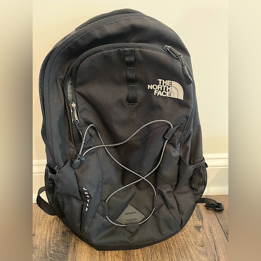 THE NORTH FACE - Black Backpack Jester - Women’s